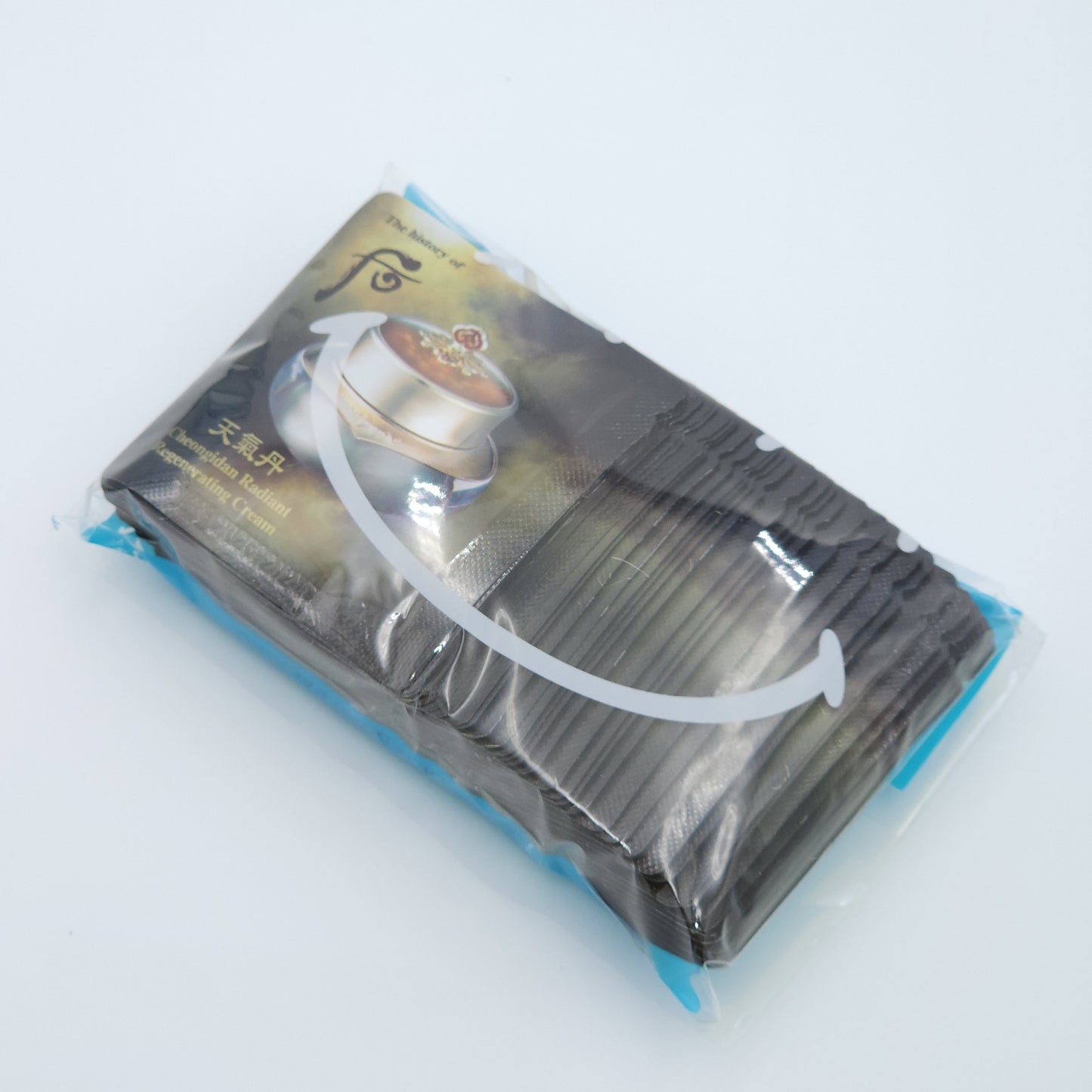 The history of Whoo Cheongidan Radiant Regenerating Cream 1ml x 40pcs