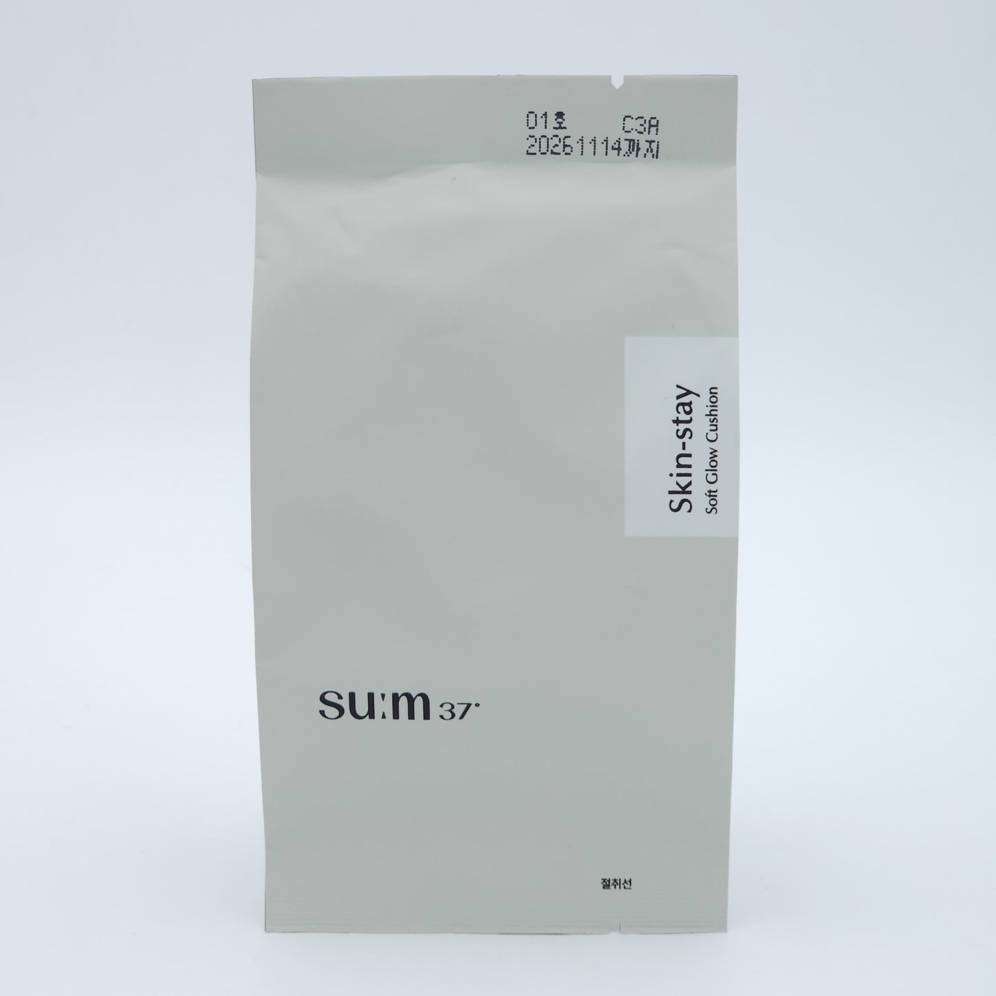 SU:M37 Skin-Stay Soft Glow Cushion #01 Light Beige (Expiration Date : 2026/11/14)