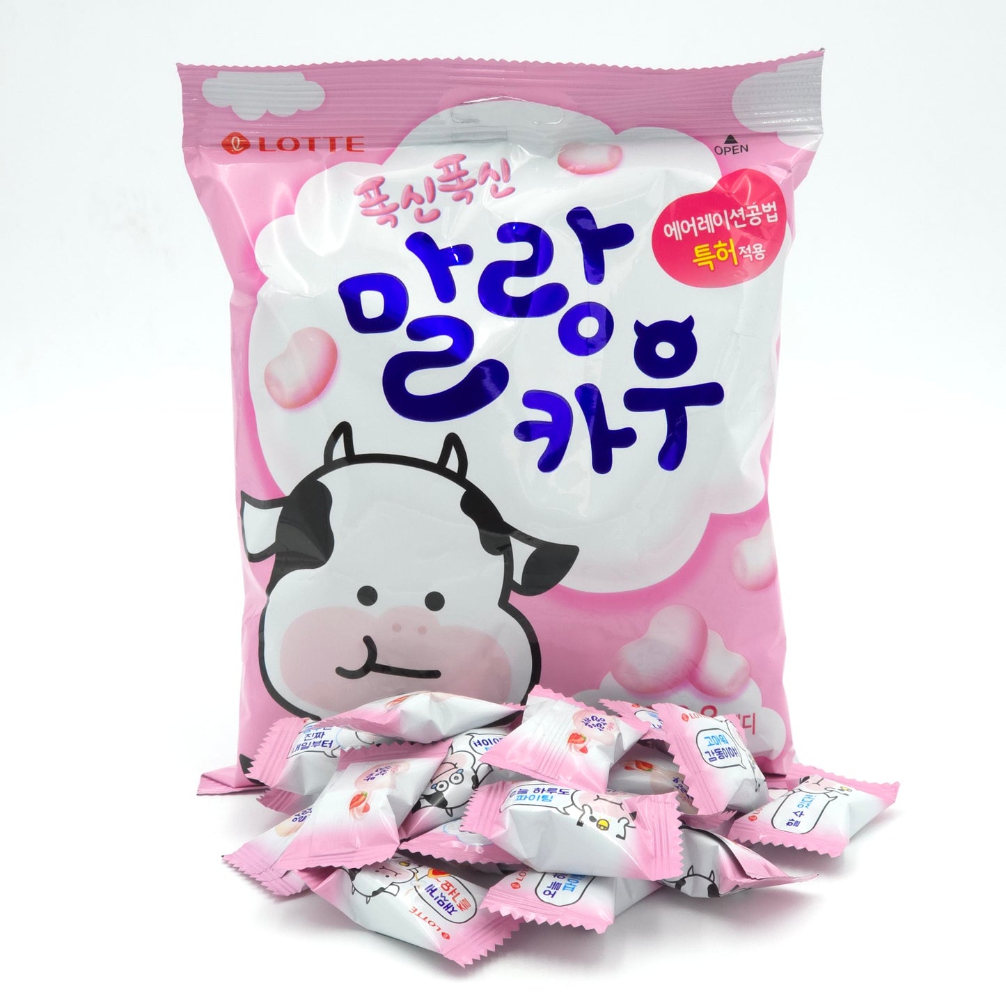 LOTTE Fluffy Candy Malang Cow Strawberry Milk 158g K-Food