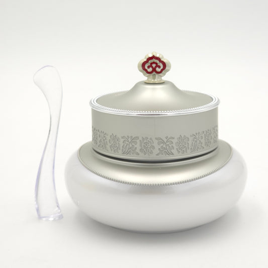 The history of Whoo Gongjinhyang Seol Radiant White Ultimate Corrector 50ml Brightening