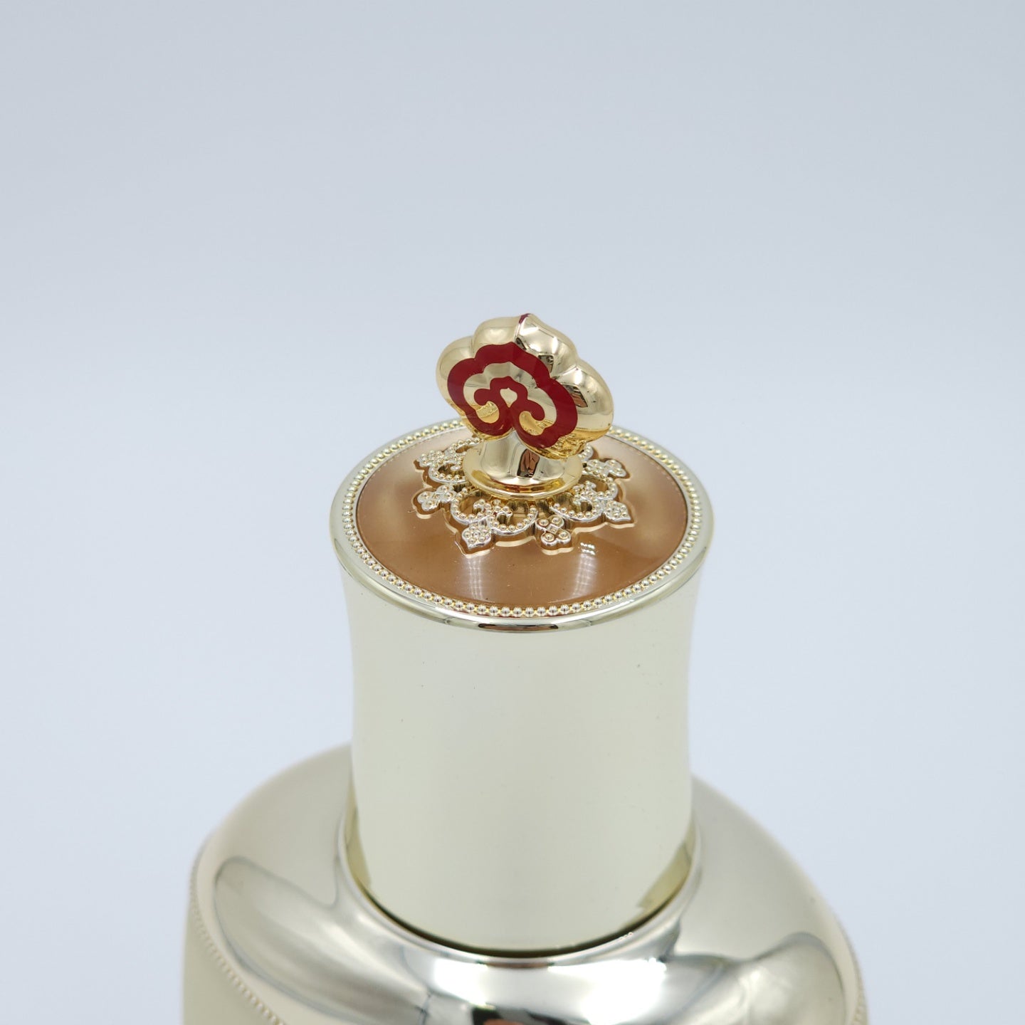 The history of Whoo Cheongidan Radiant Rejuvenating Emulsion 110ml Anti Aging Moisturizing Lotion