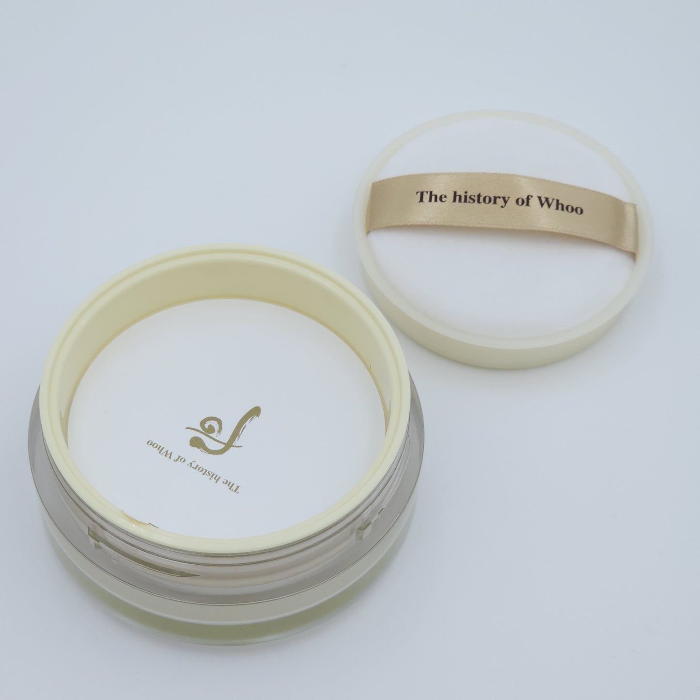 The history of Whoo Gongjinhyang Mi Luxury Luminous Powder 28g