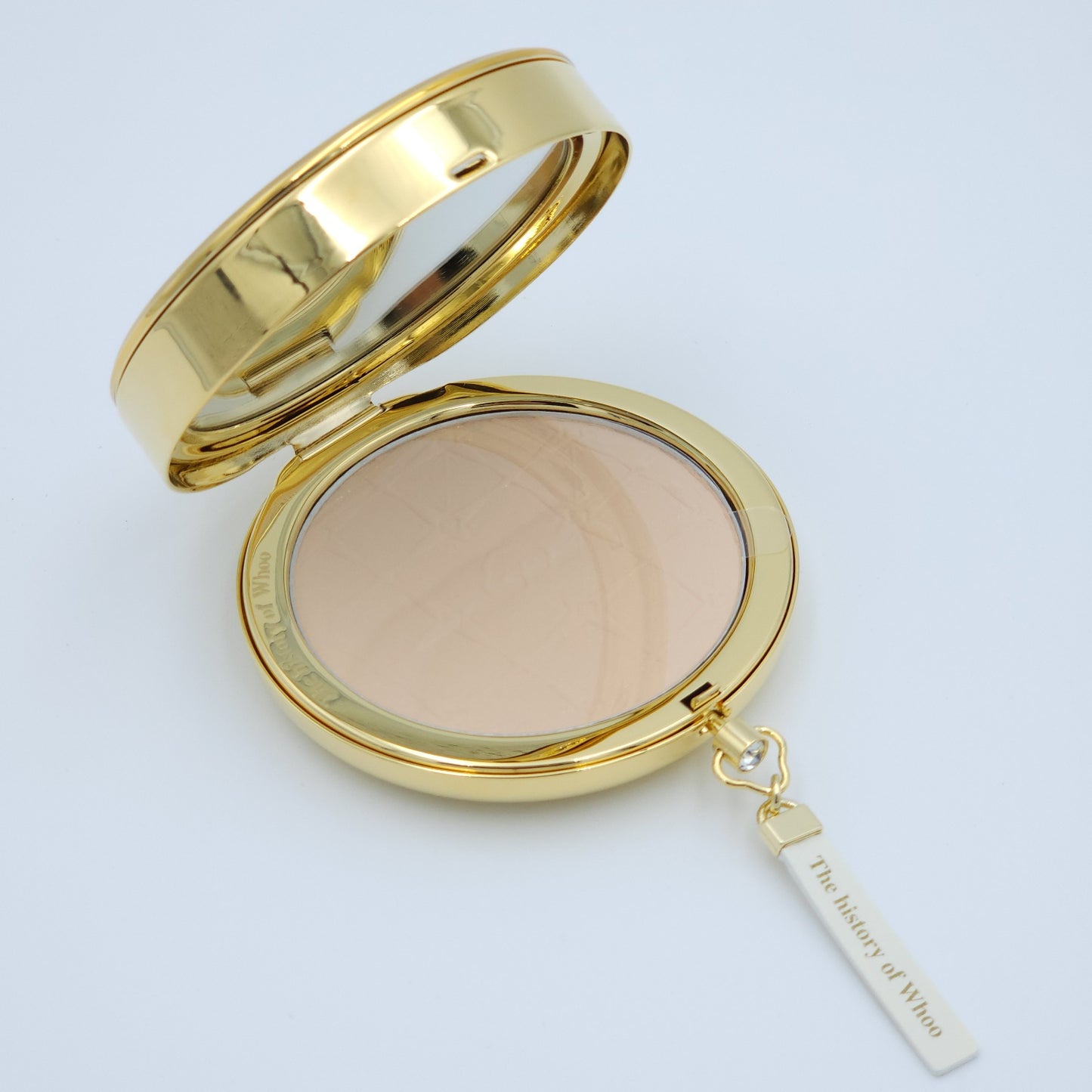 The history of Whoo Gongjinhyang Mi Royal Pact No.1 Special Set (Expiration date September 21, 2026)