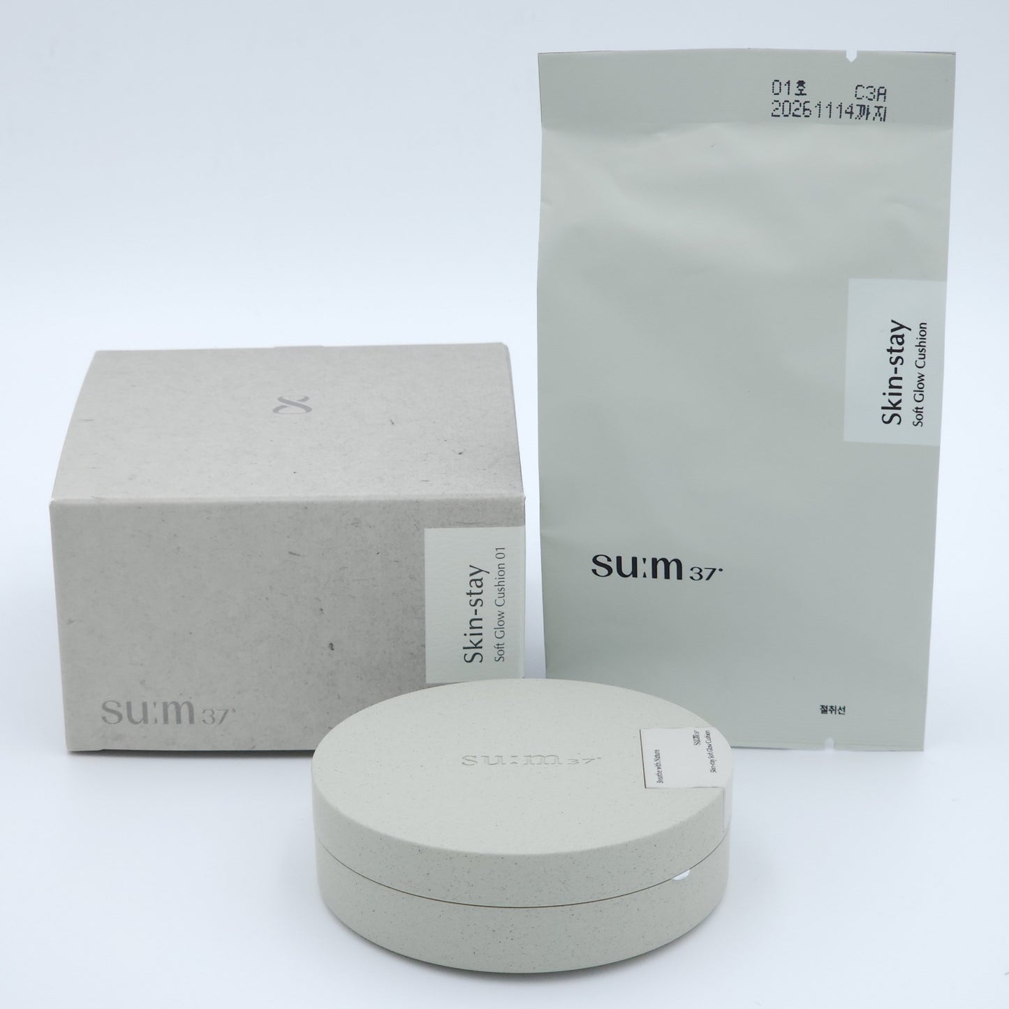 SU:M37 Skin-Stay Soft Glow Cushion #01 Light Beige (Expiration Date : 2026/11/14)