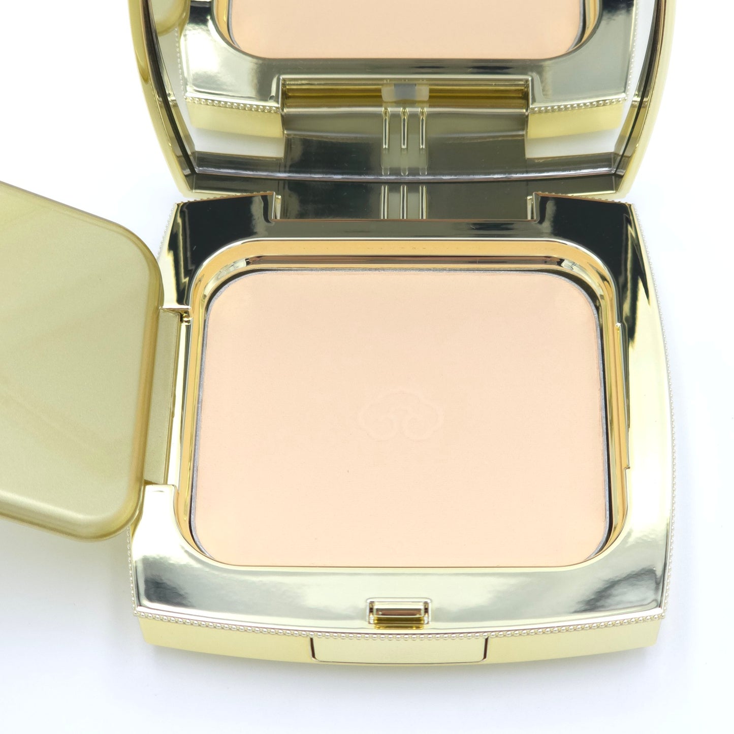 The history of Whoo Gongjinhyang Mi Velvet Powder Pact SPF35 PA++