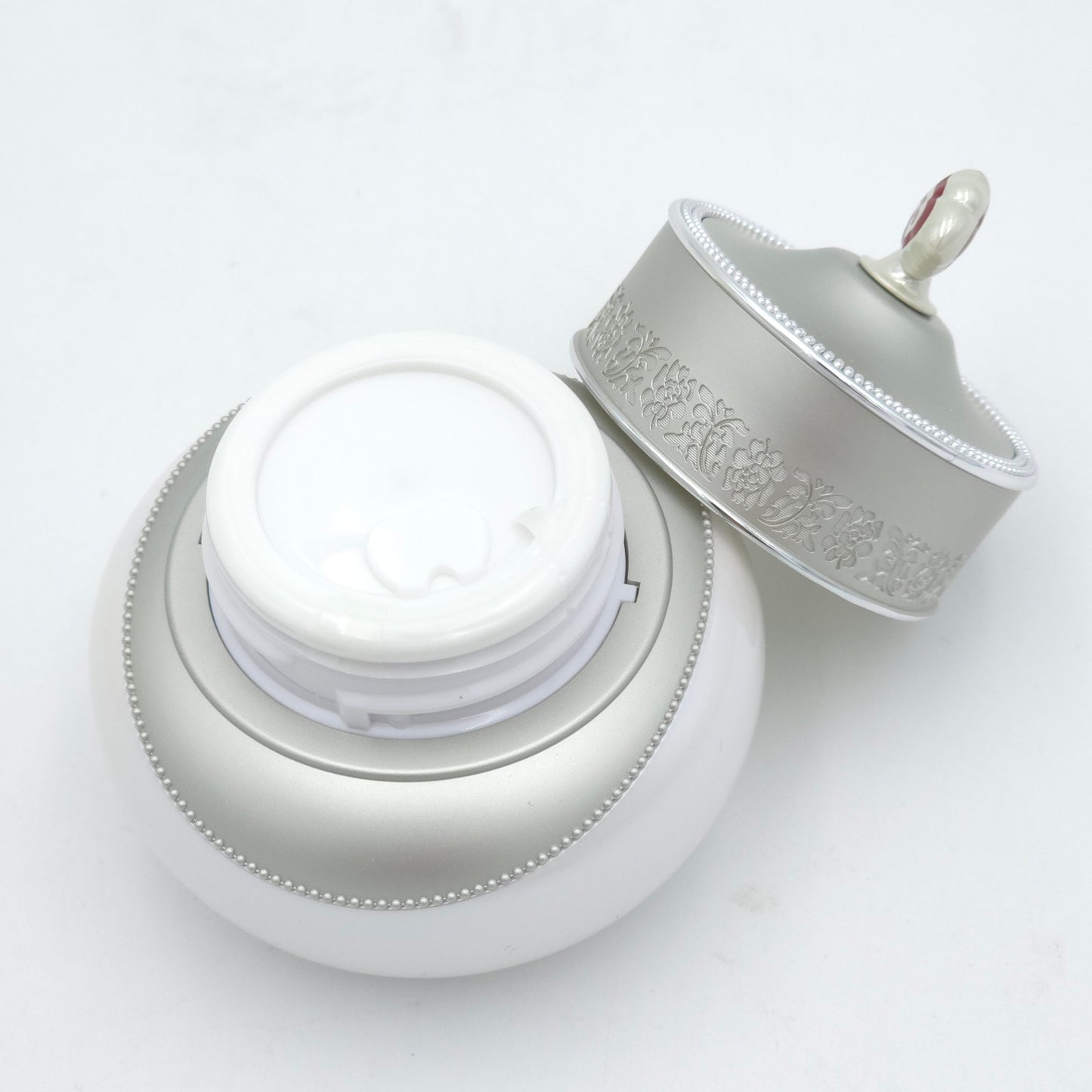 The History of Whoo Gongjinhyang Seol Radiant White Ultimate Corrector 20ml Spot Cream