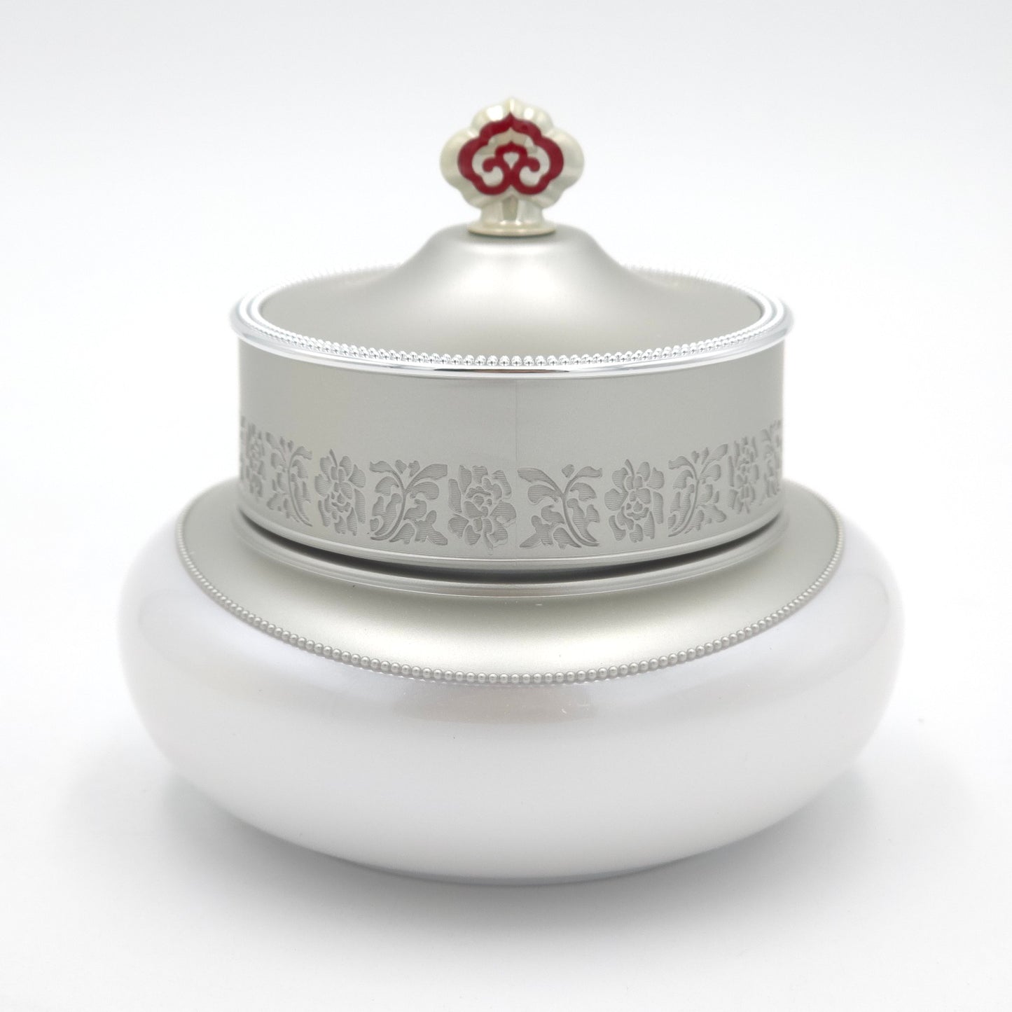 The history of Whoo Gongjinhyang Seol Radiant White Ultimate Corrector 50ml Brightening