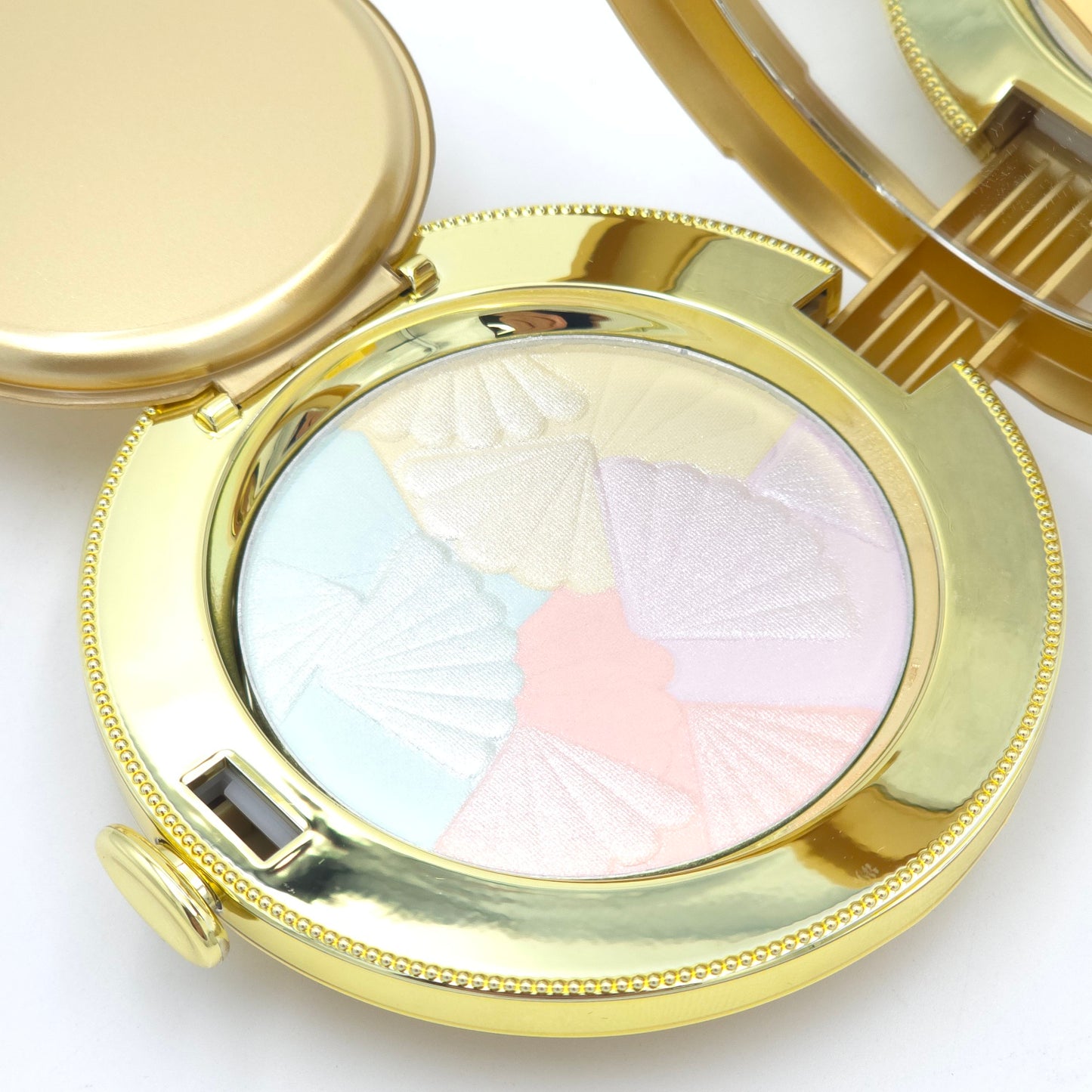 The history of Whoo Gongjinhyang Mi Color Powder Pact 13g Radiant Finish