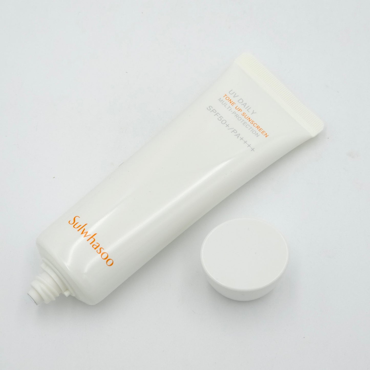 Sulwhasoo UV Daily Tone Up Sunscreen Set SPF50+ PA++++ 50ml + Gift