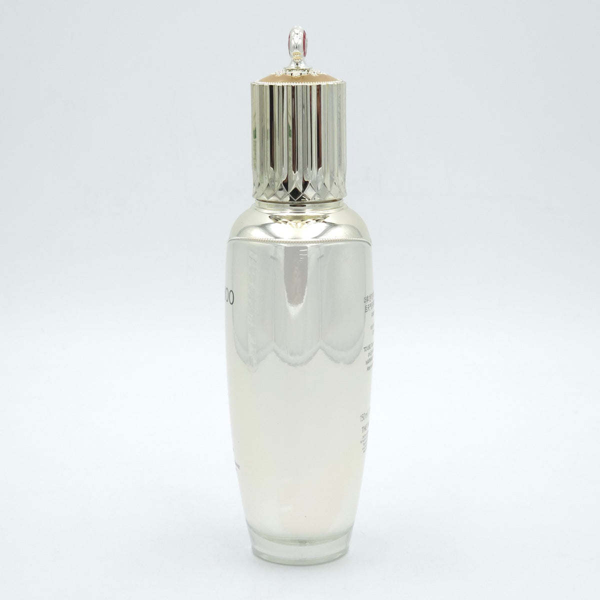 The history of Whoo Cheongidan Rejuvenating Pro-Radiance Refining Essence 150ml